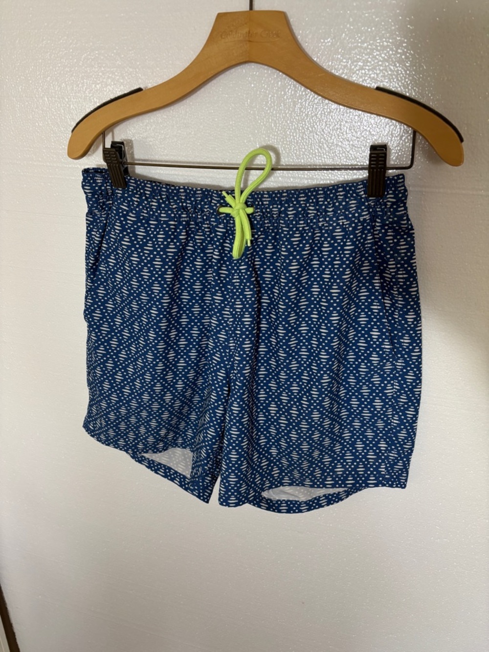 Men's Blue Patterned Drawstring Seimwear Shorts with Neon Tie Size Medium
